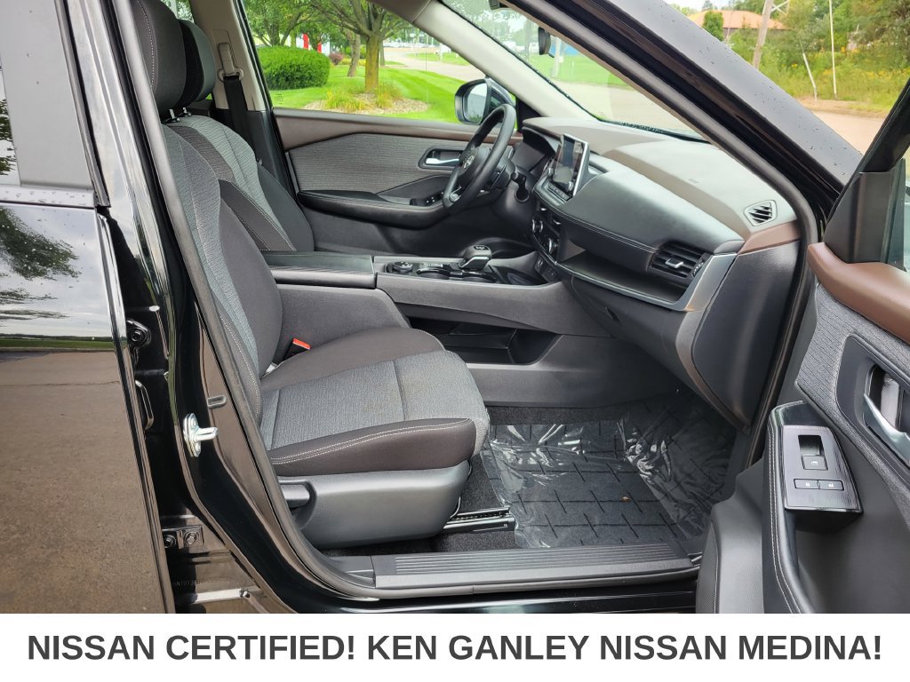 Certified 2023 Nissan Rogue SV AWD/4WD image 48