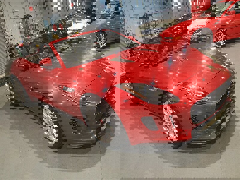 Used 2015 Jaguar F-TYPE Convertible image 8