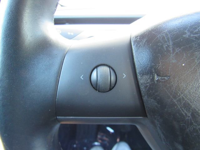 Used 2018 Tesla Model 3 Long Range image 33