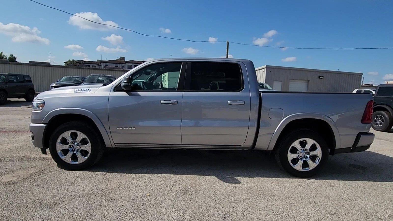 Used 2025 RAM 1500 Lone Star AWD/4WD image 11