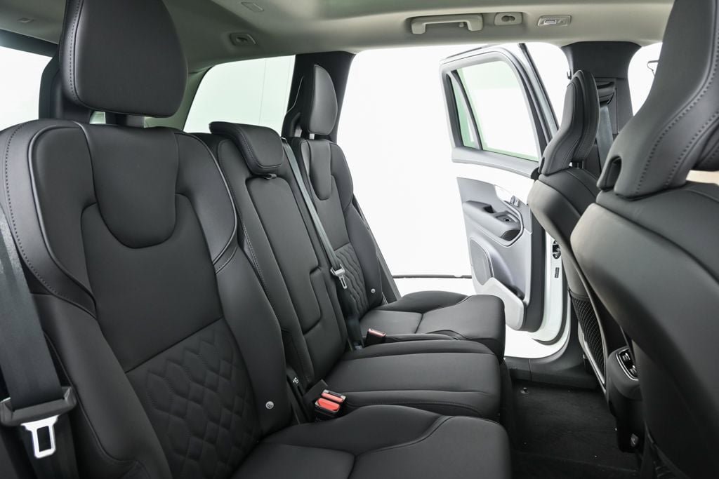 New 2026 Volvo XC90 B5 Core AWD/4WD image 21