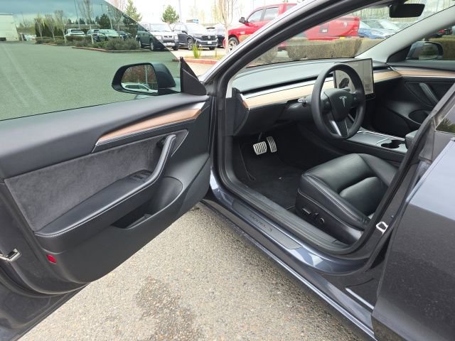 Used 2022 Tesla Model 3 Performance image 15