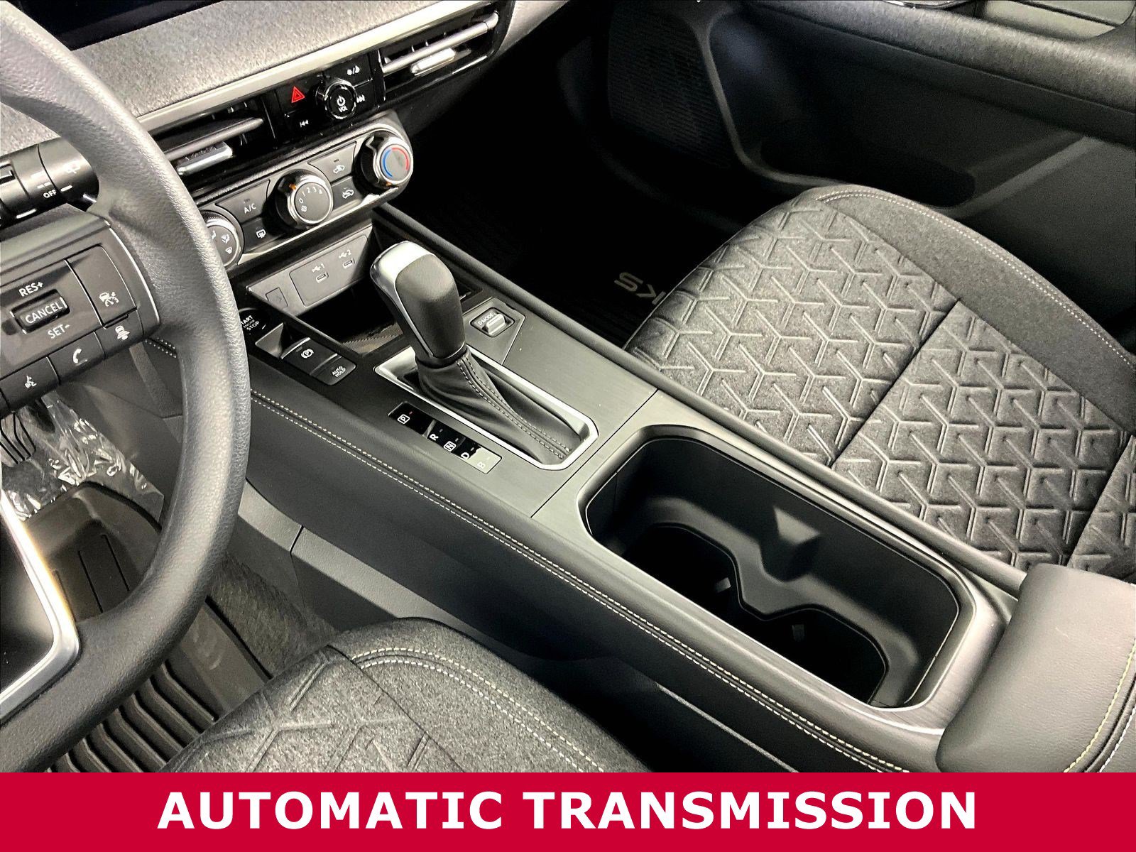 Certified 2025 Nissan Kicks SV AWD/4WD image 16