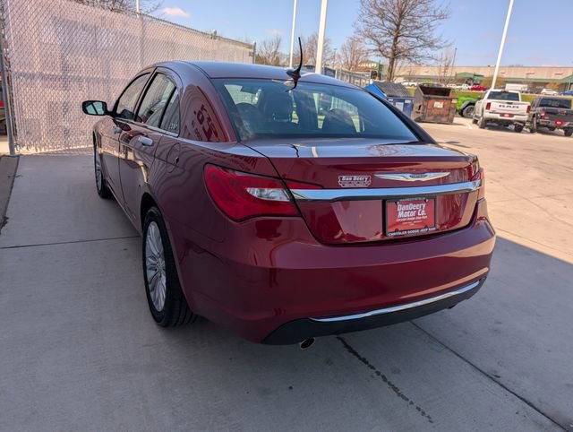 Used 2013 Chrysler 200 Limited image 23