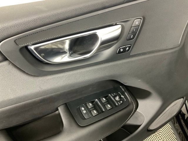 Used 2023 Volvo XC60 B5 Plus w/ Climate Package image 27