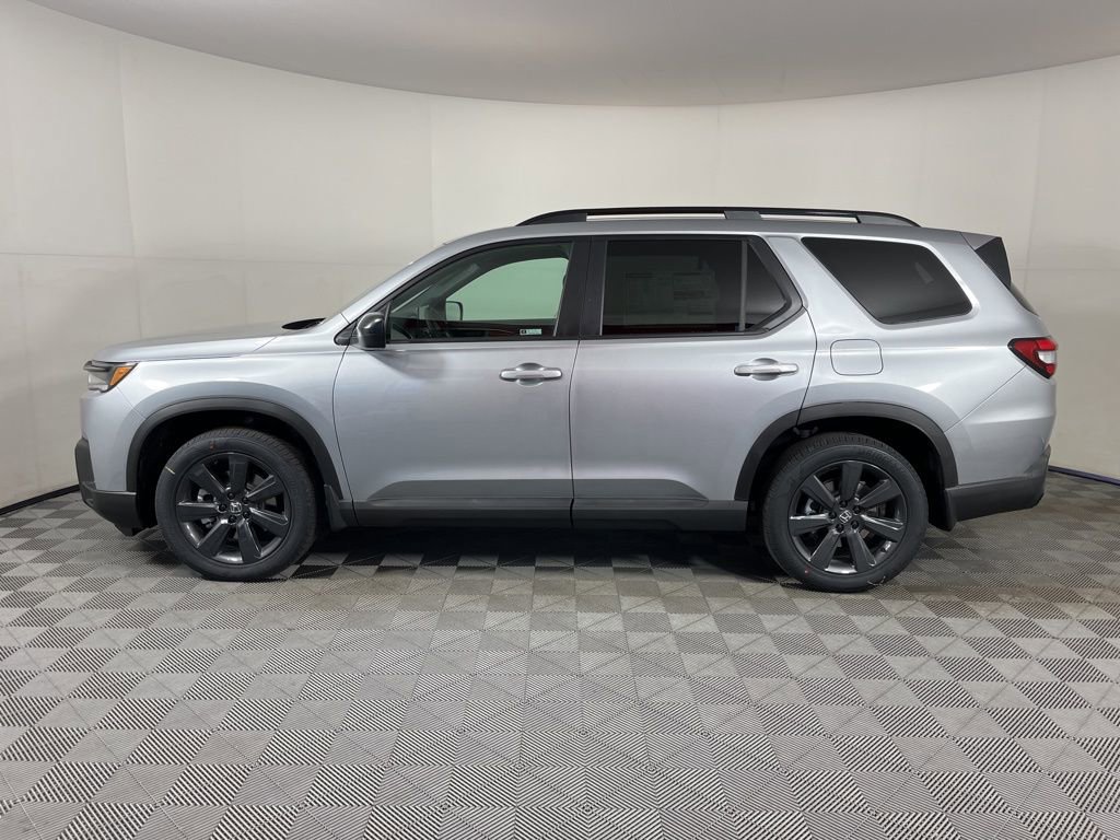 New 2026 Honda Pilot Sport image 2