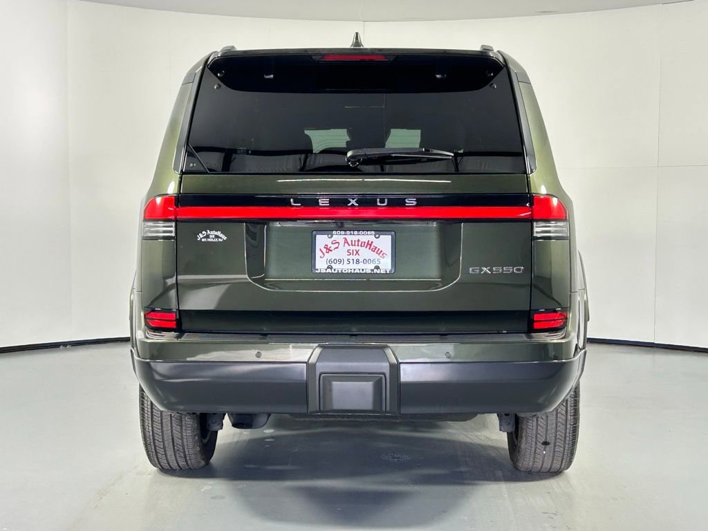 Used 2024 Lexus GX 550 w/ Accessory Package (2T) AWD/4WD image 7