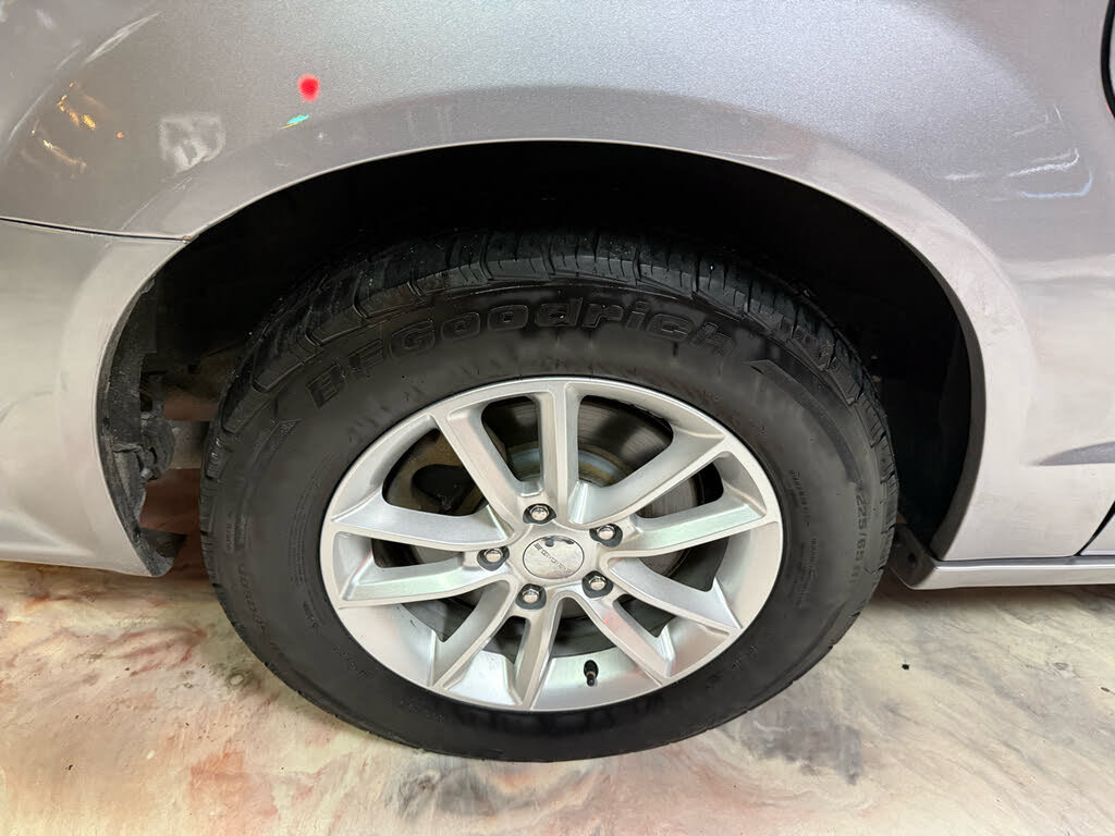 Used 2018 Dodge Grand Caravan SXT FWD image 34