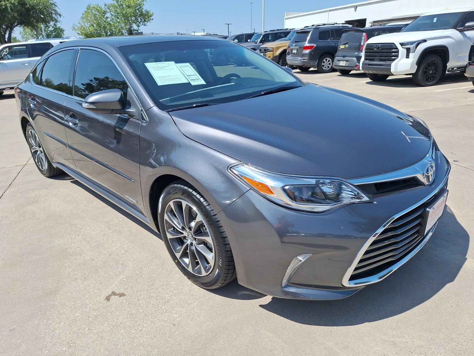 Used 2016 Toyota Avalon XLE Premium FWD image 8