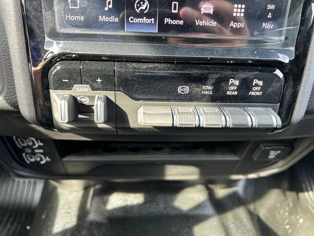 New 2027 RAM 3500 Tradesman AWD/4WD image 18