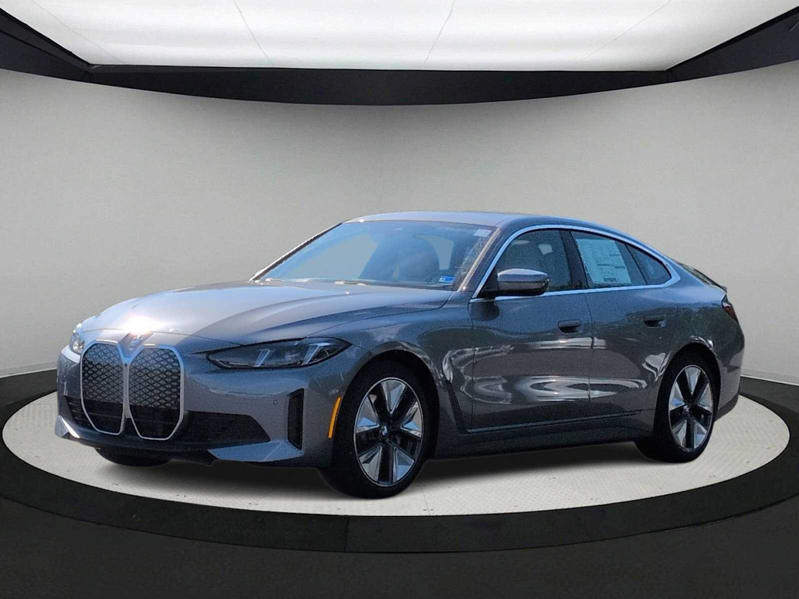 New 2026 BMW i4 xDrive40i w/ Premium Package AWD/4WD image 4