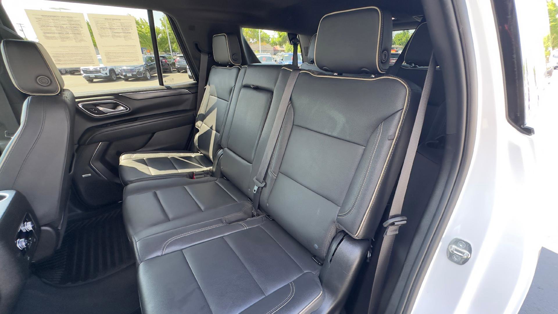 Used 2023 GMC Yukon SLT image 12