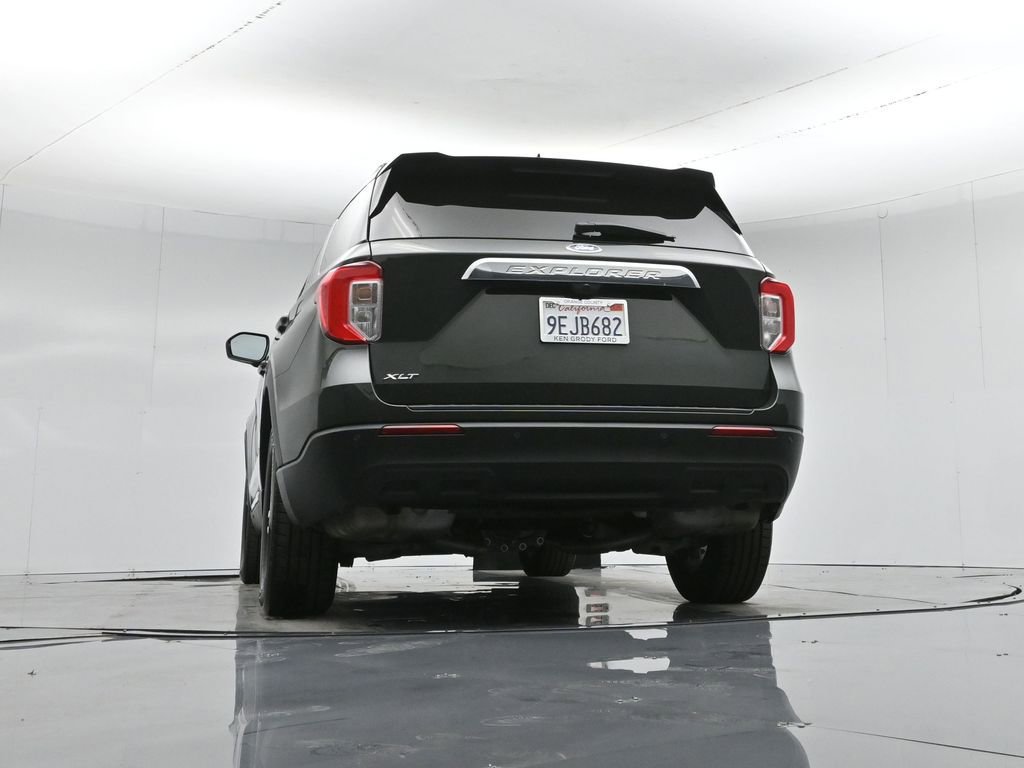 Used 2022 Ford Explorer XLT image 55