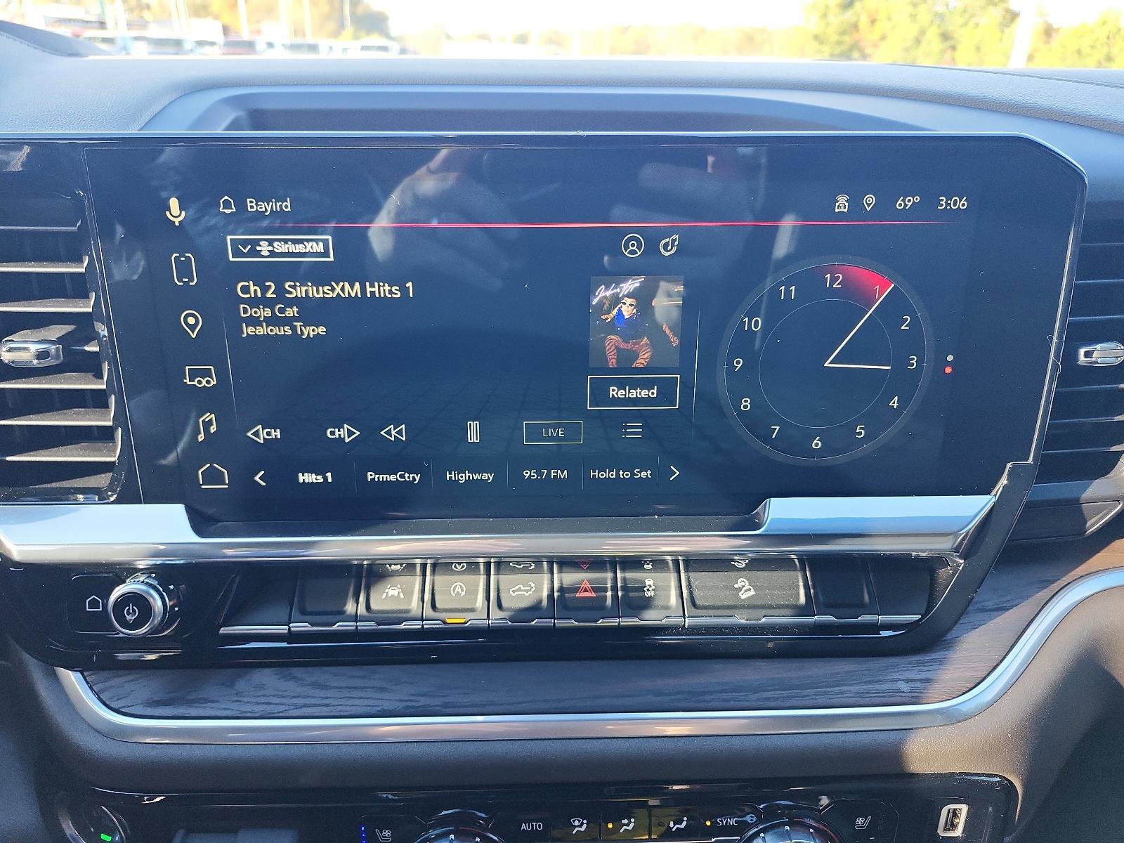 Certified 2025 GMC Sierra 1500 SLT w/ SLT Premium Package image 19