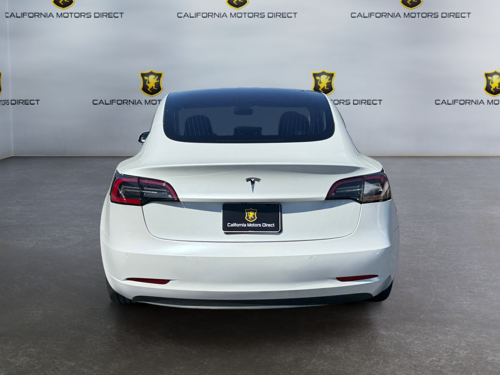 Used 2018 Tesla Model 3 Long Range RWD image 4