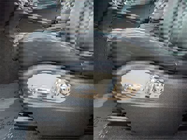 Used 2024 Porsche Macan image 18