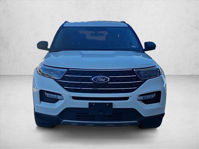 Used 2024 Ford Explorer XLT w/ Equipment Group 202A image 8