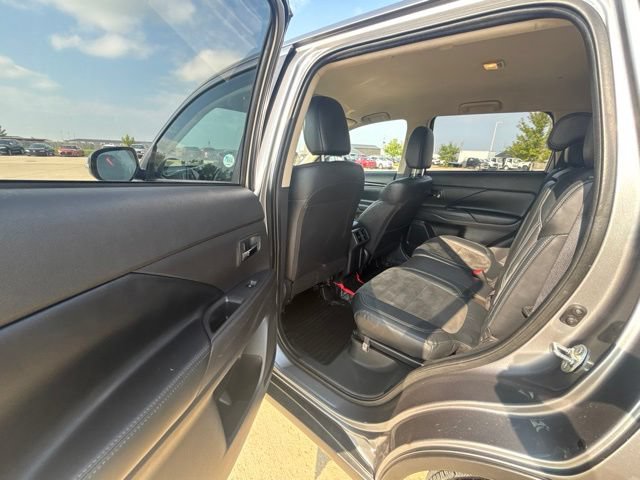 Used 2020 Mitsubishi Outlander SE FWD image 27