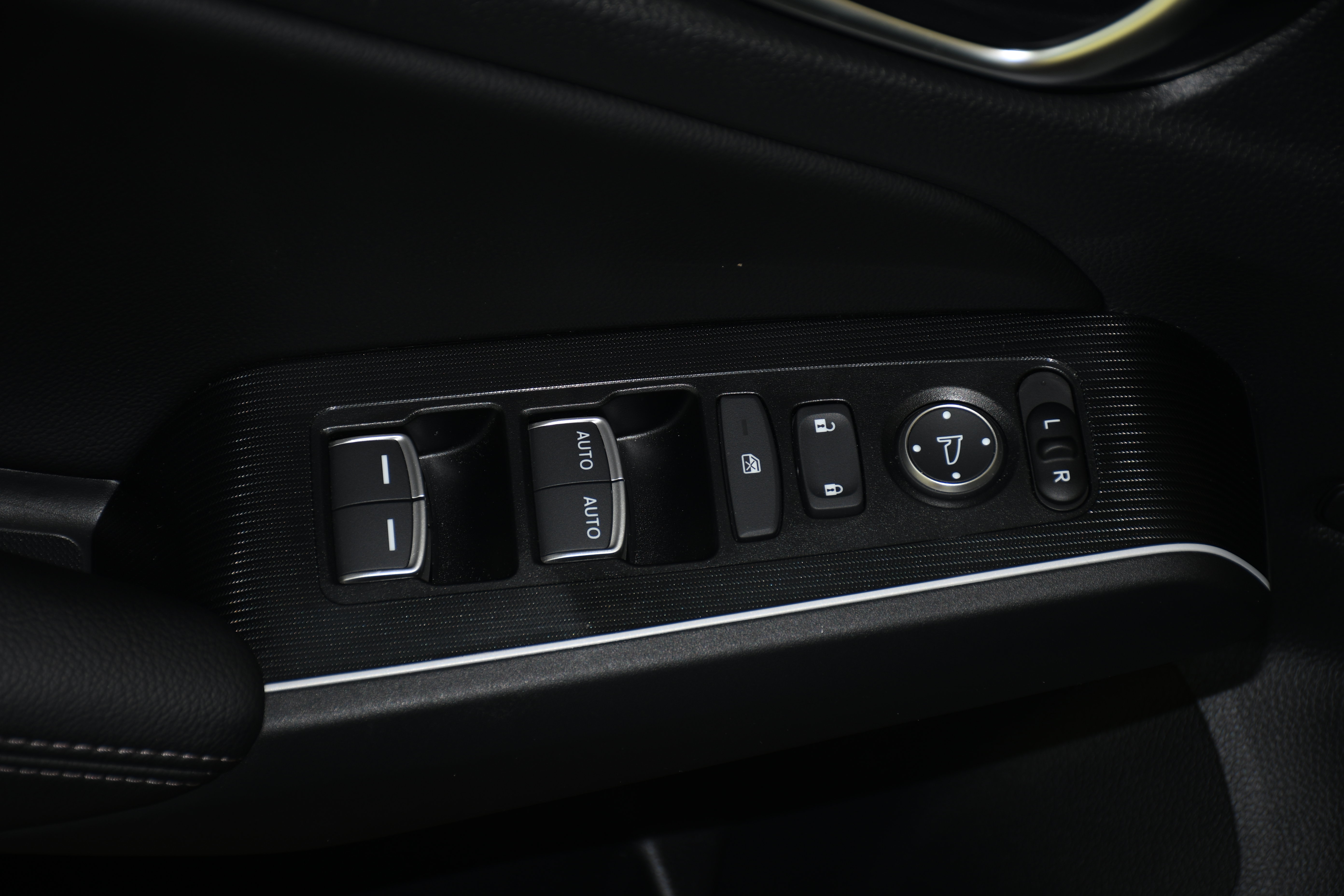 Certified 2025 Honda Civic Sport Touring image 11