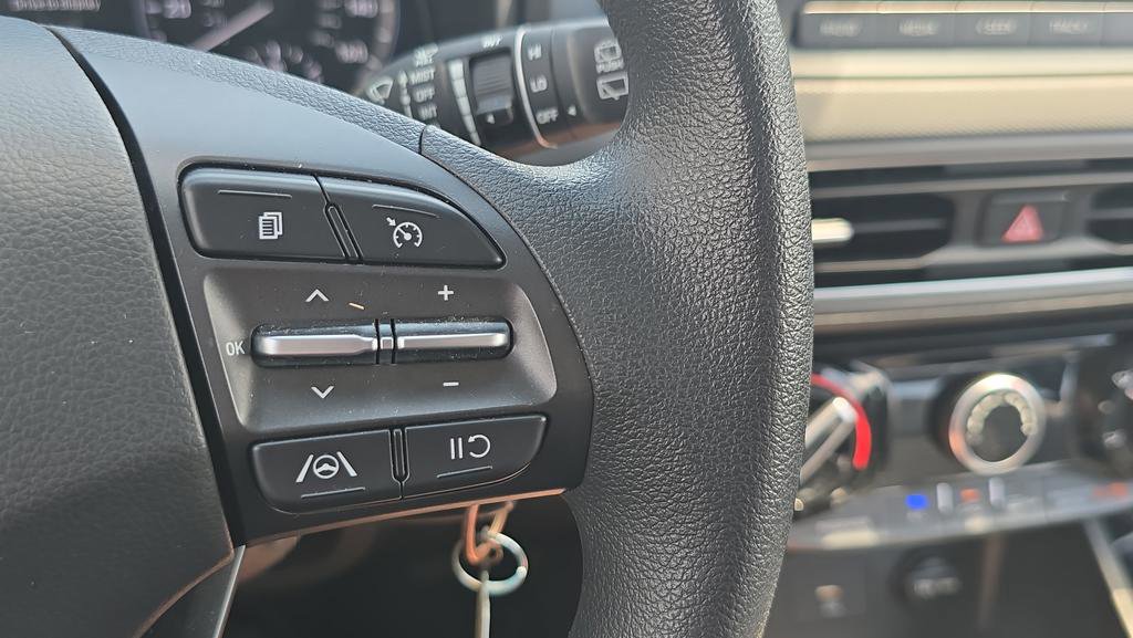Certified 2023 Hyundai Kona SE FWD image 24