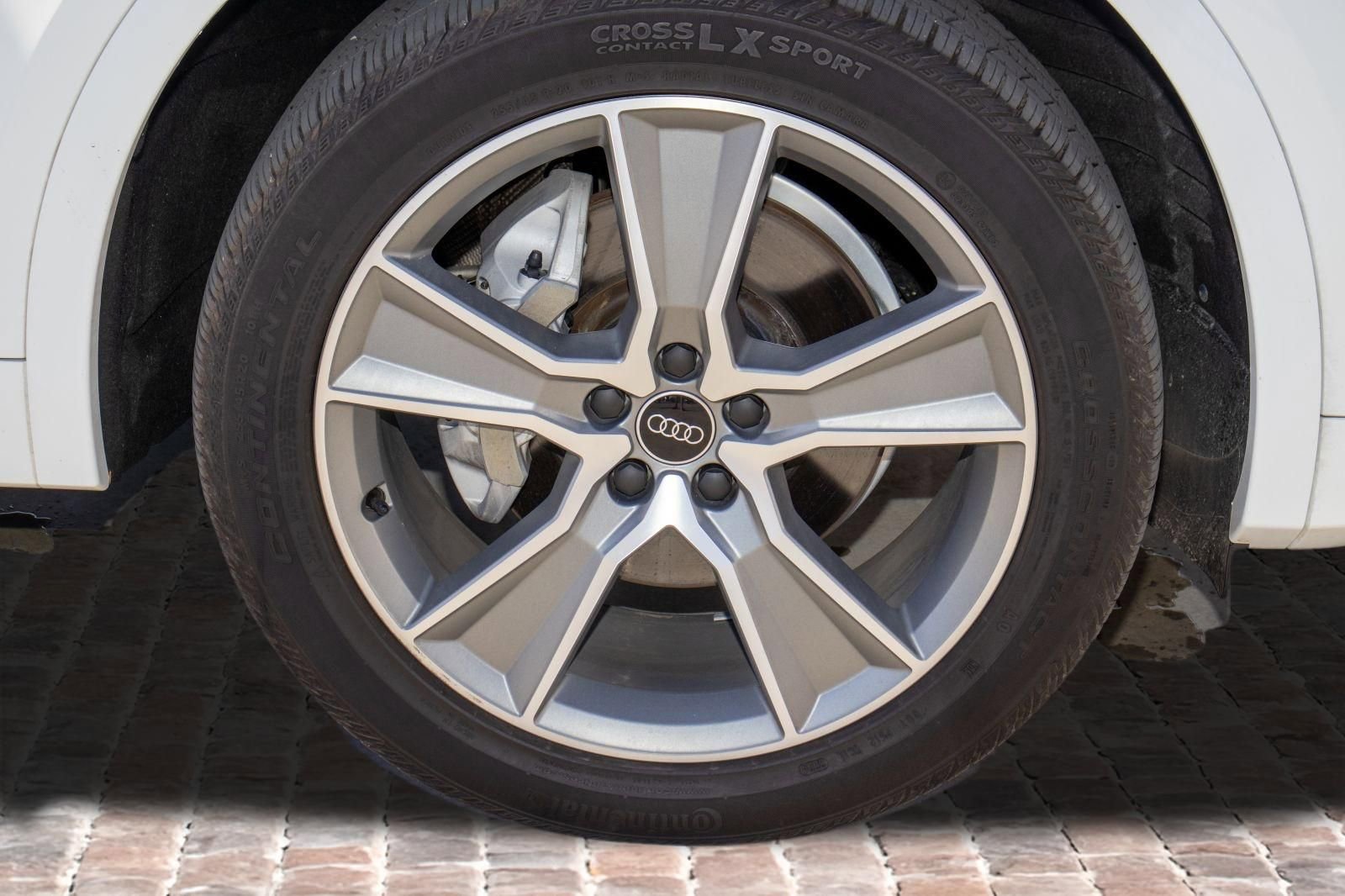 Used 2025 Audi Q5 2.0T Premium AWD/4WD image 42