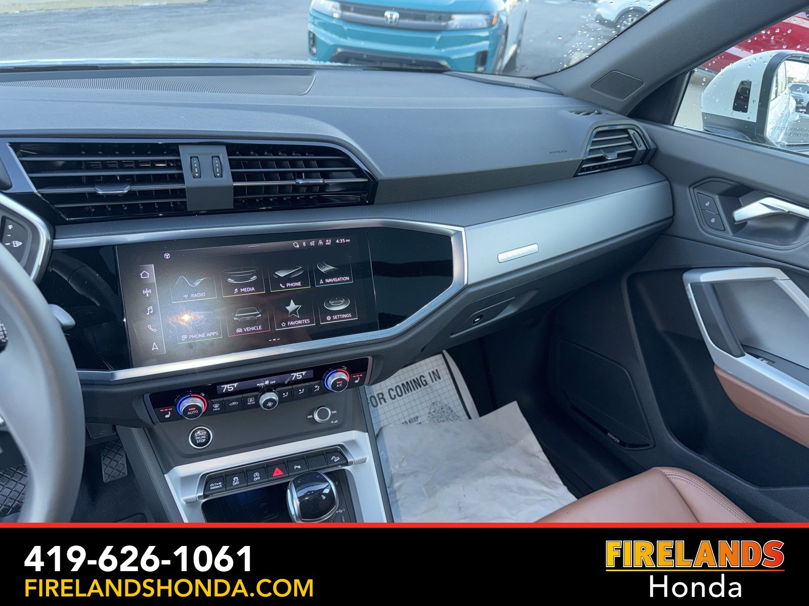 Used 2024 Audi Q3 2.0T Premium Plus image 23