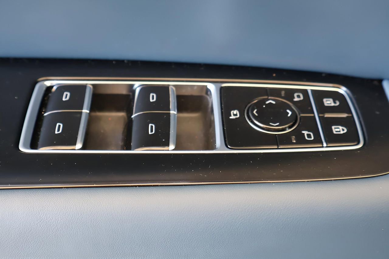 New 2025 Cadillac Escalade IQ Luxury 2 AWD/4WD image 11
