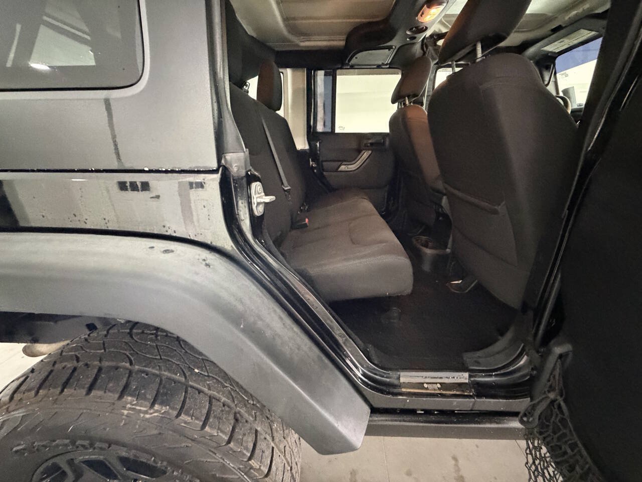 Used 2015 Jeep Wrangler Unlimited Sport AWD/4WD image 20