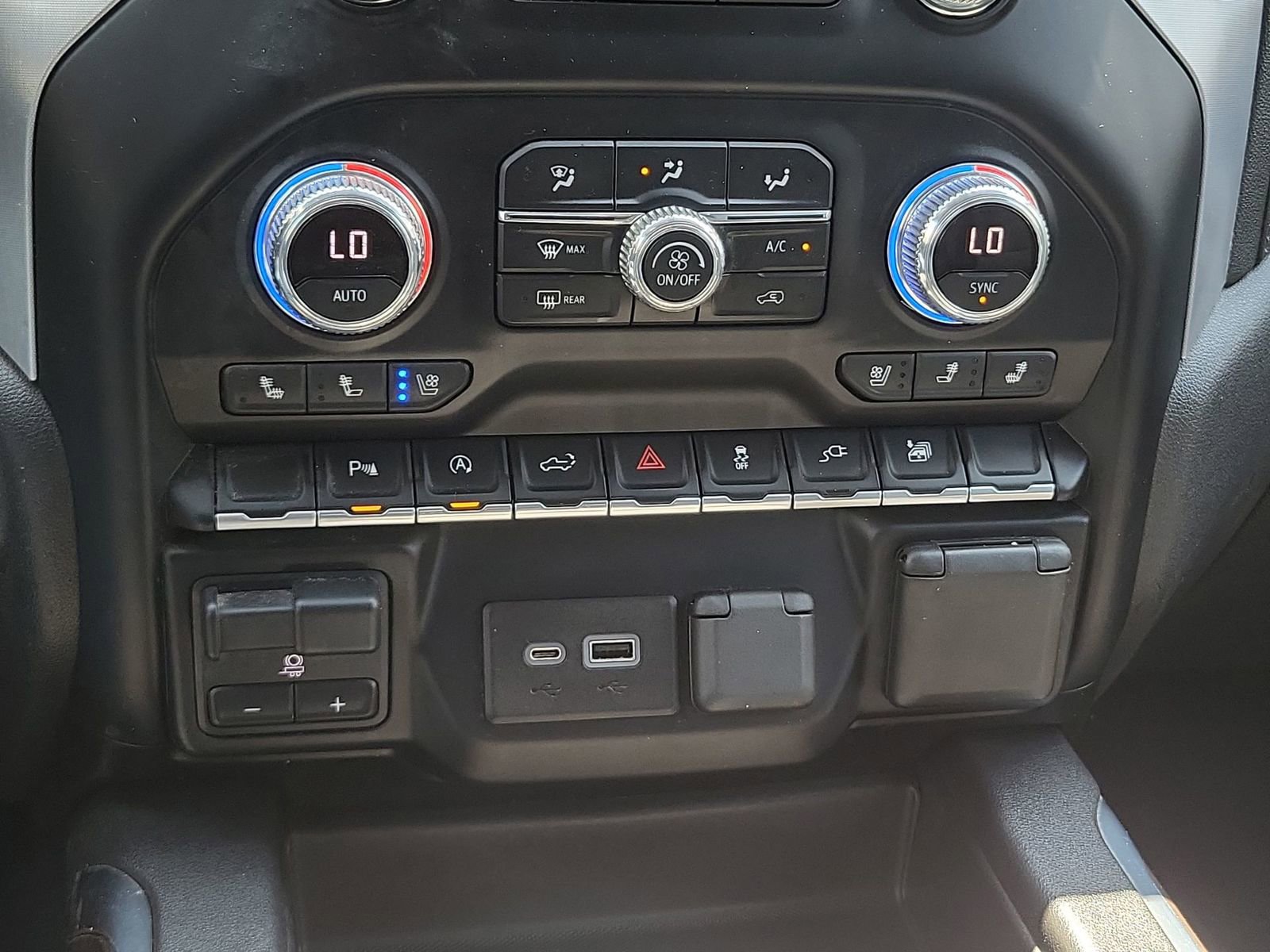 Certified 2021 GMC Sierra 1500 SLT RWD image 33