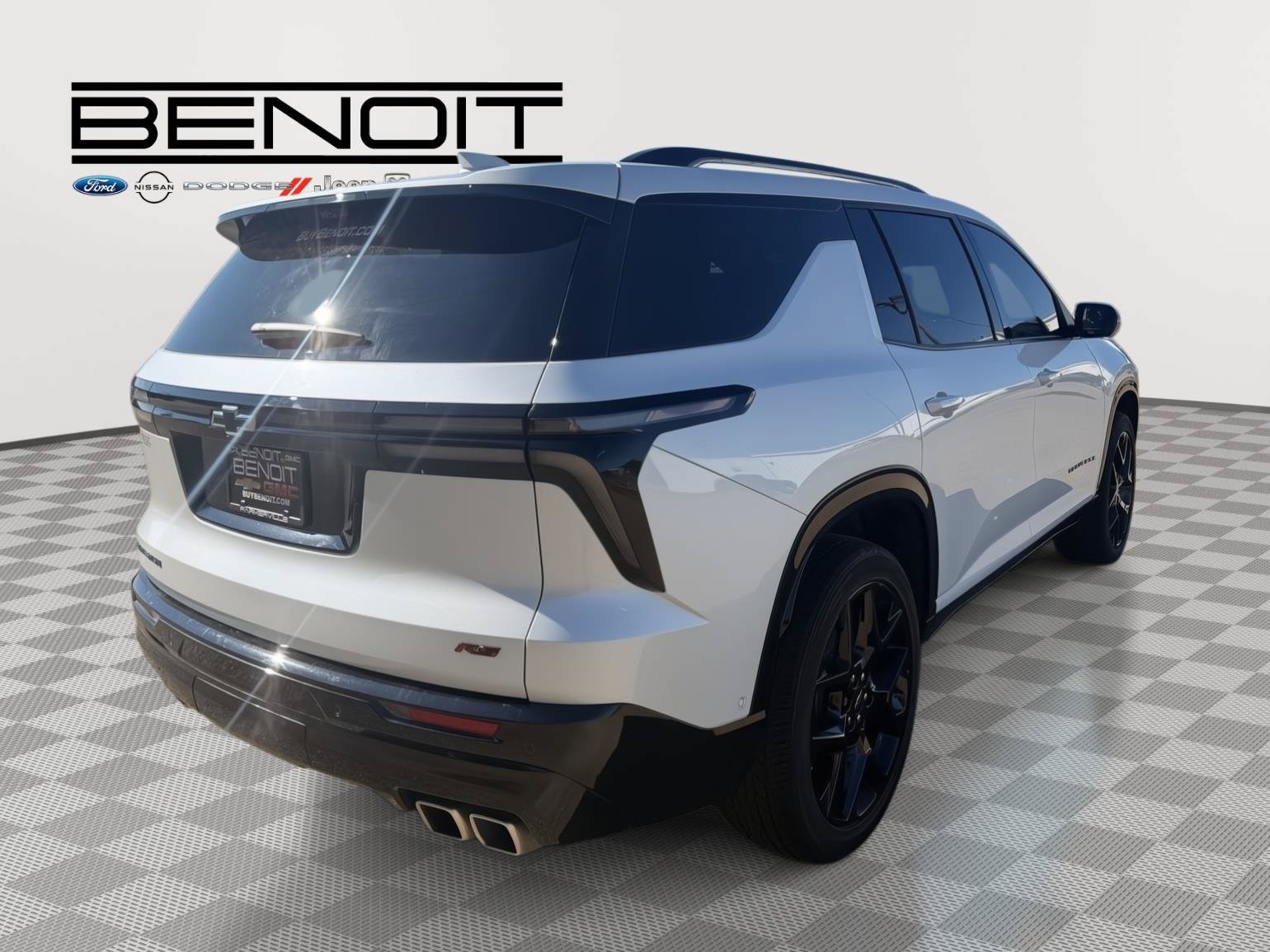 Used 2025 Chevrolet Traverse RS w/ LPO, Floor Liner Package FWD image 5