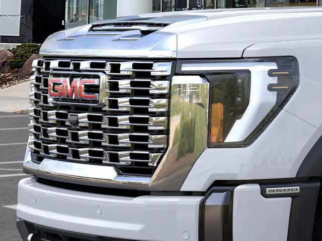 New 2026 GMC Sierra 3500 Denali w/ Denali Reserve Package image 13