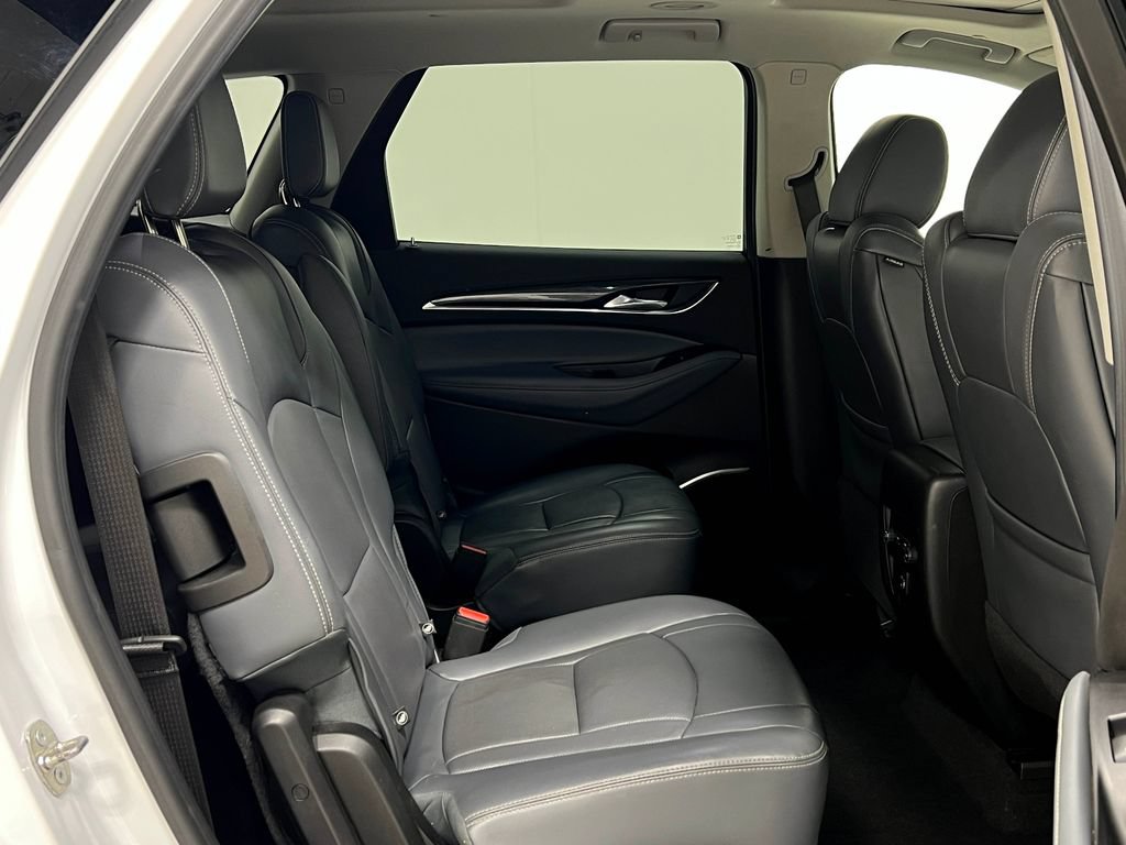 Used 2018 Buick Enclave Essence AWD/4WD image 36