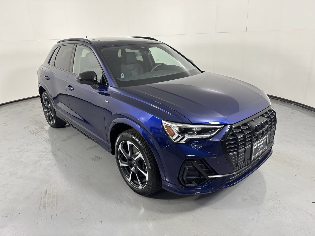 Used 2025 Audi Q3 2.0T Premium Plus w/ Premium Plus Package AWD/4WD image 29