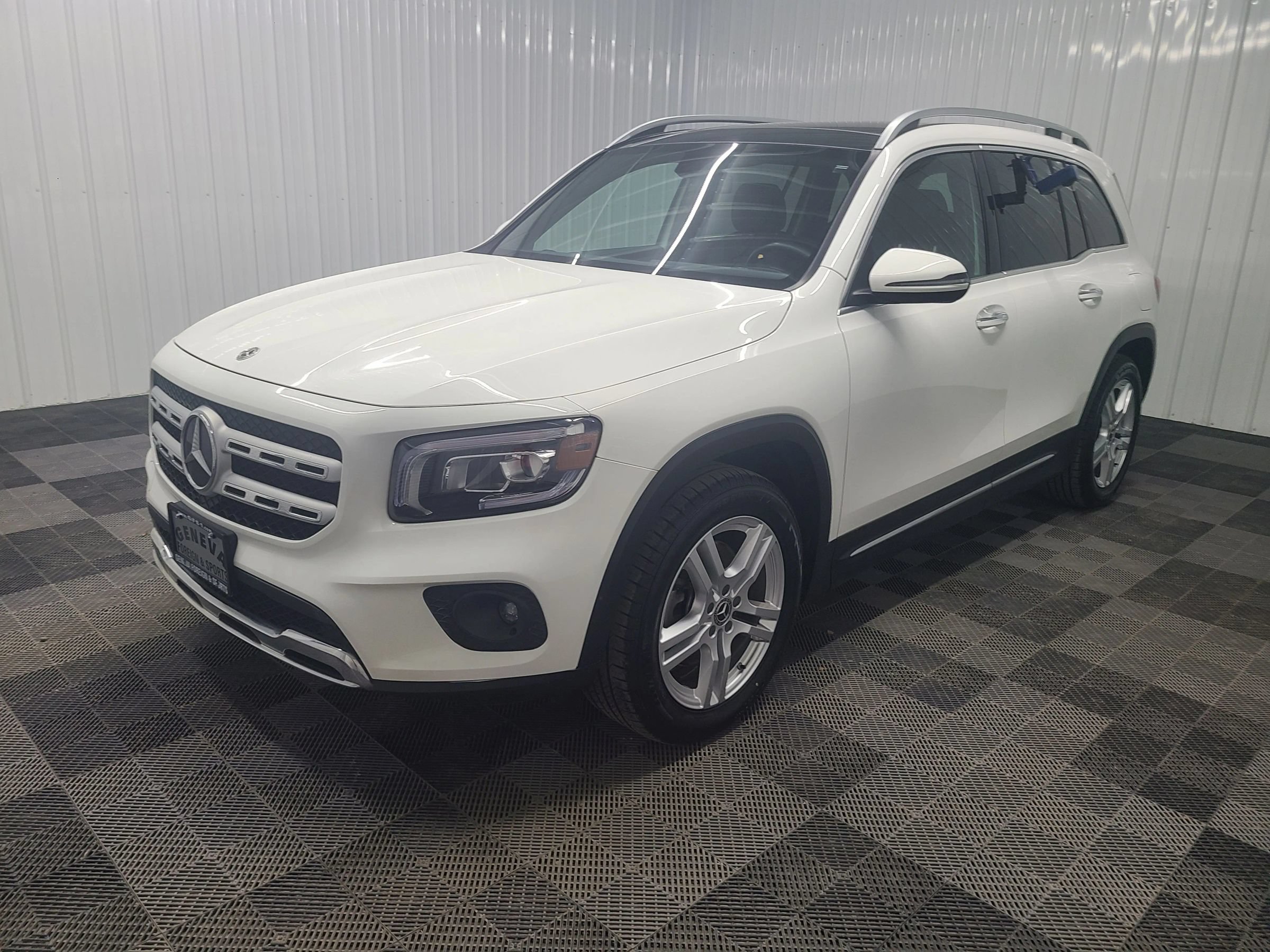Used 2021 Mercedes-Benz GLB 250 4MATIC image 7