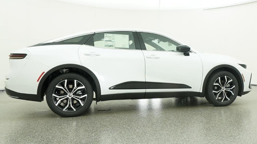 New 2026 Toyota Crown XLE AWD/4WD image 5