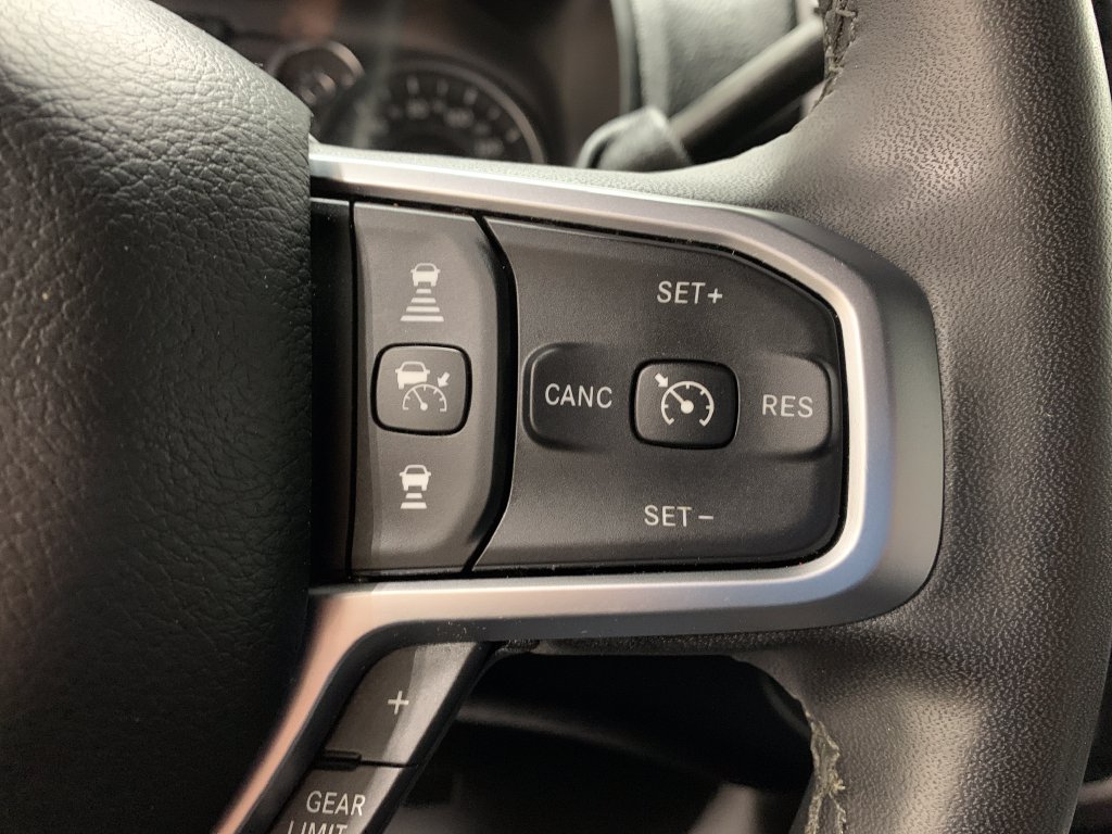 Used 2025 RAM 2500 Big Horn AWD/4WD image 24