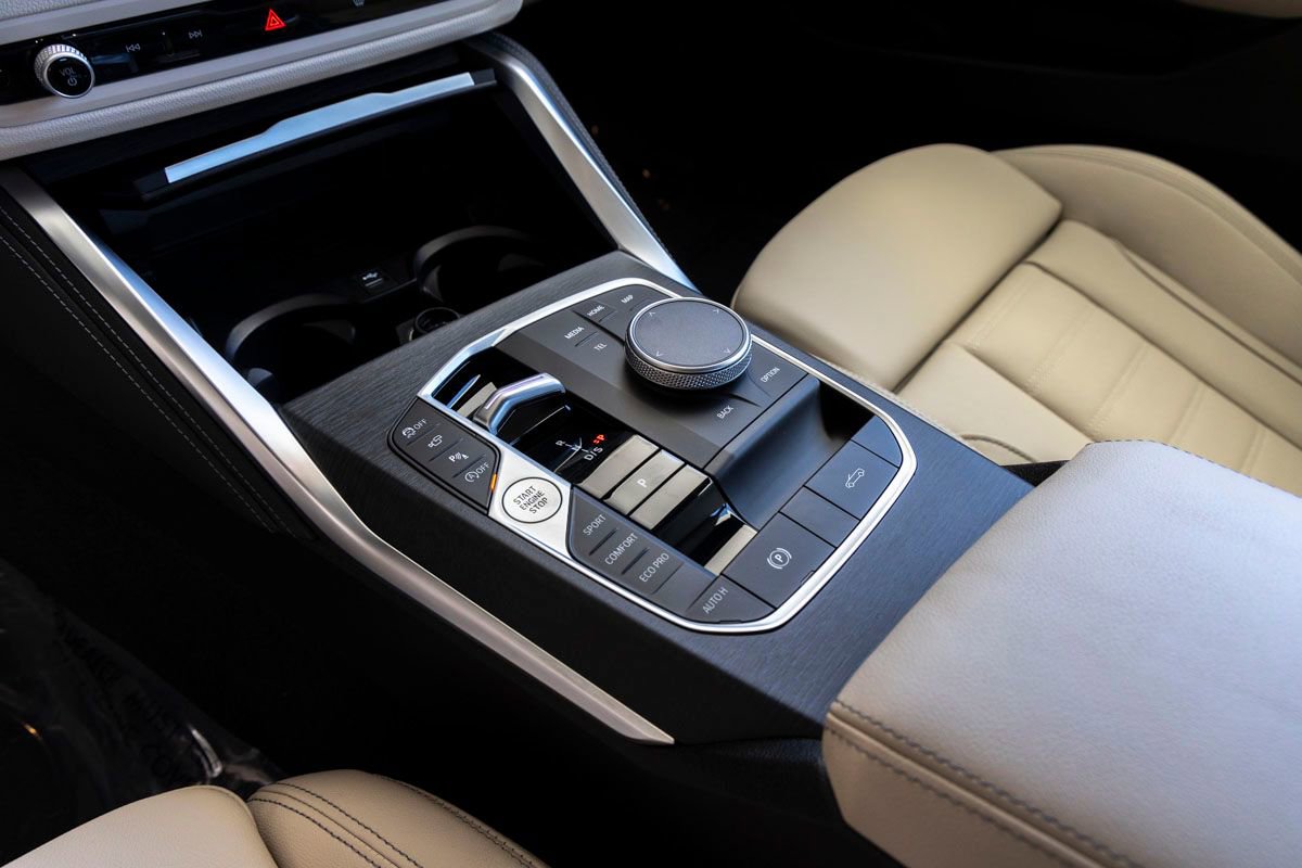 Certified 2025 BMW M440i Convertible w/ Premium Package RWD image 21
