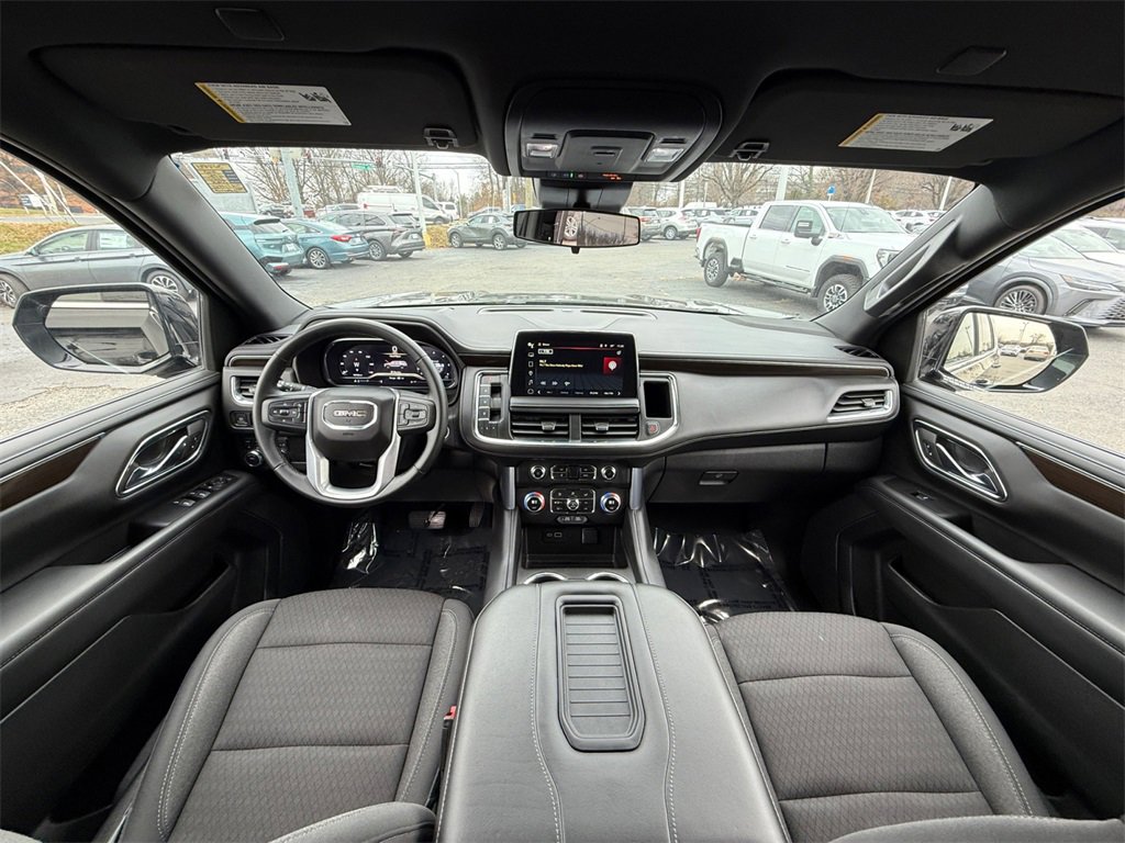 Used 2023 GMC Yukon SLE image 19