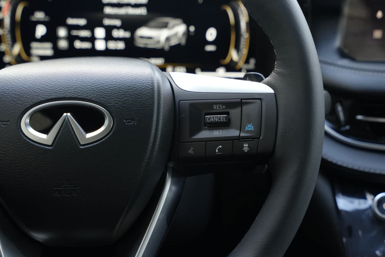 Used 2027 INFINITI QX60 Luxe w/ Cargo Package FWD image 11