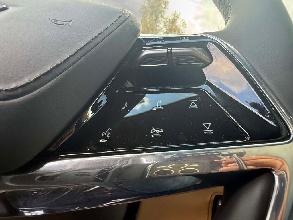 New 2025 Cadillac Escalade IQ Luxury 2 AWD/4WD image 17