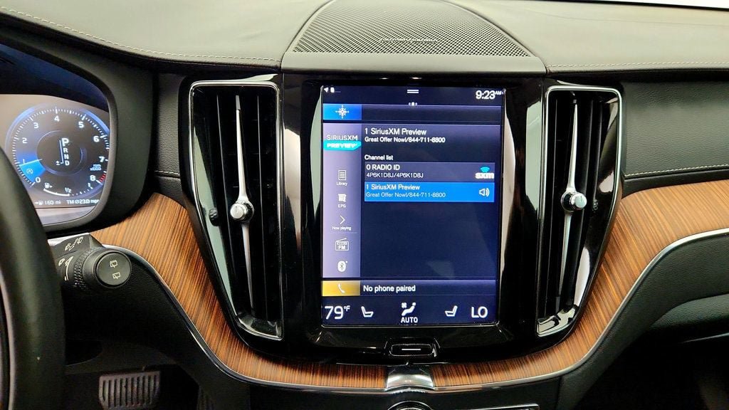 Used 2019 Volvo XC60 T5 Inscription w/ Protection Package AWD/4WD image 18
