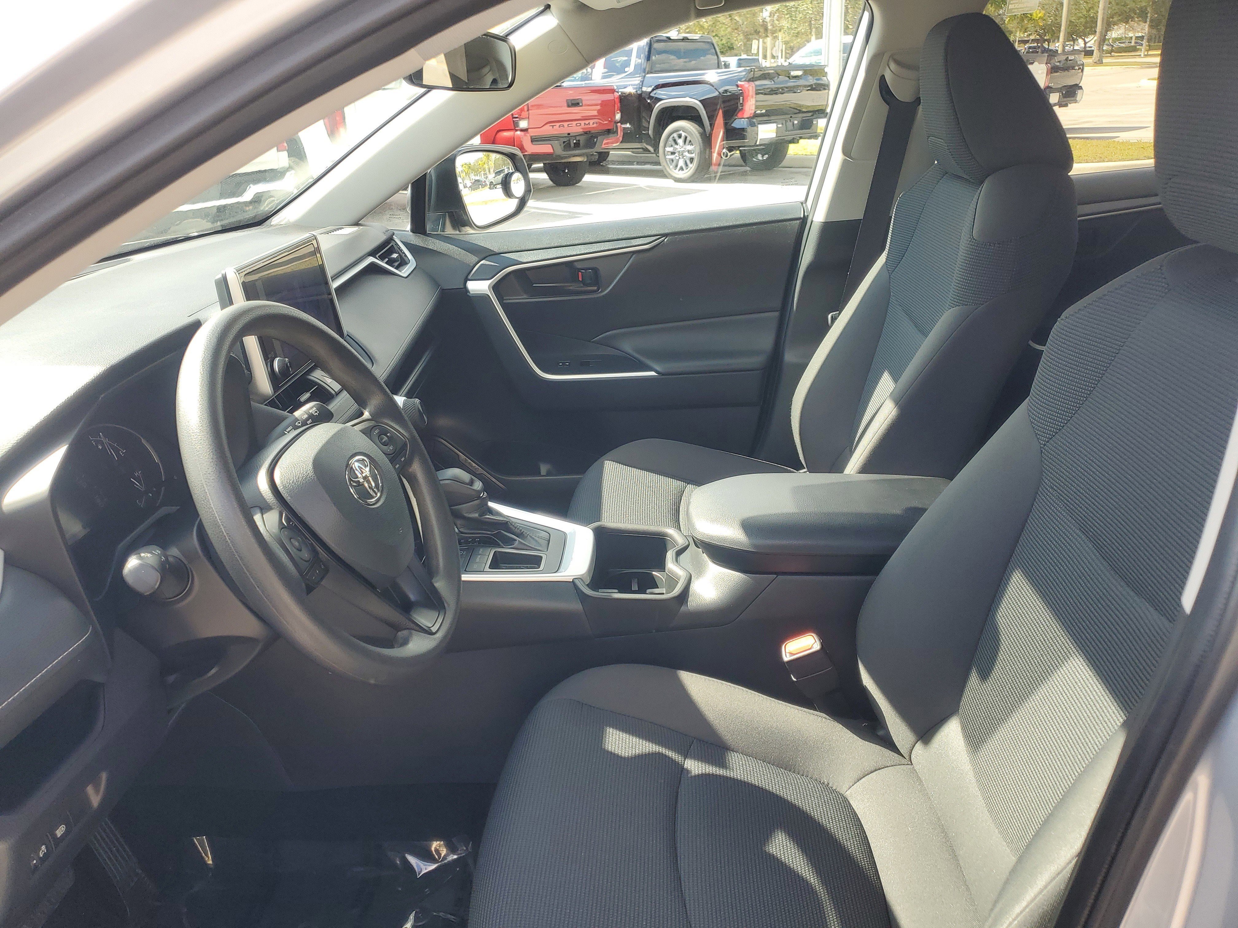 Used 2024 Toyota RAV4 LE image 15