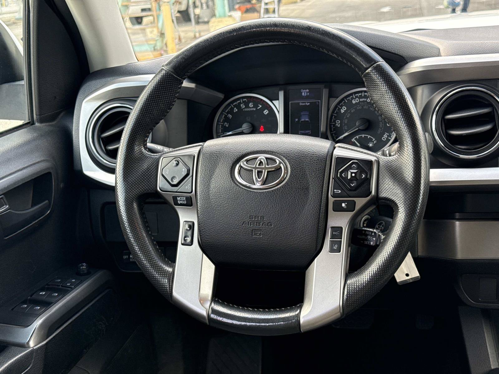 Used 2022 Toyota Tacoma SR5 RWD image 13