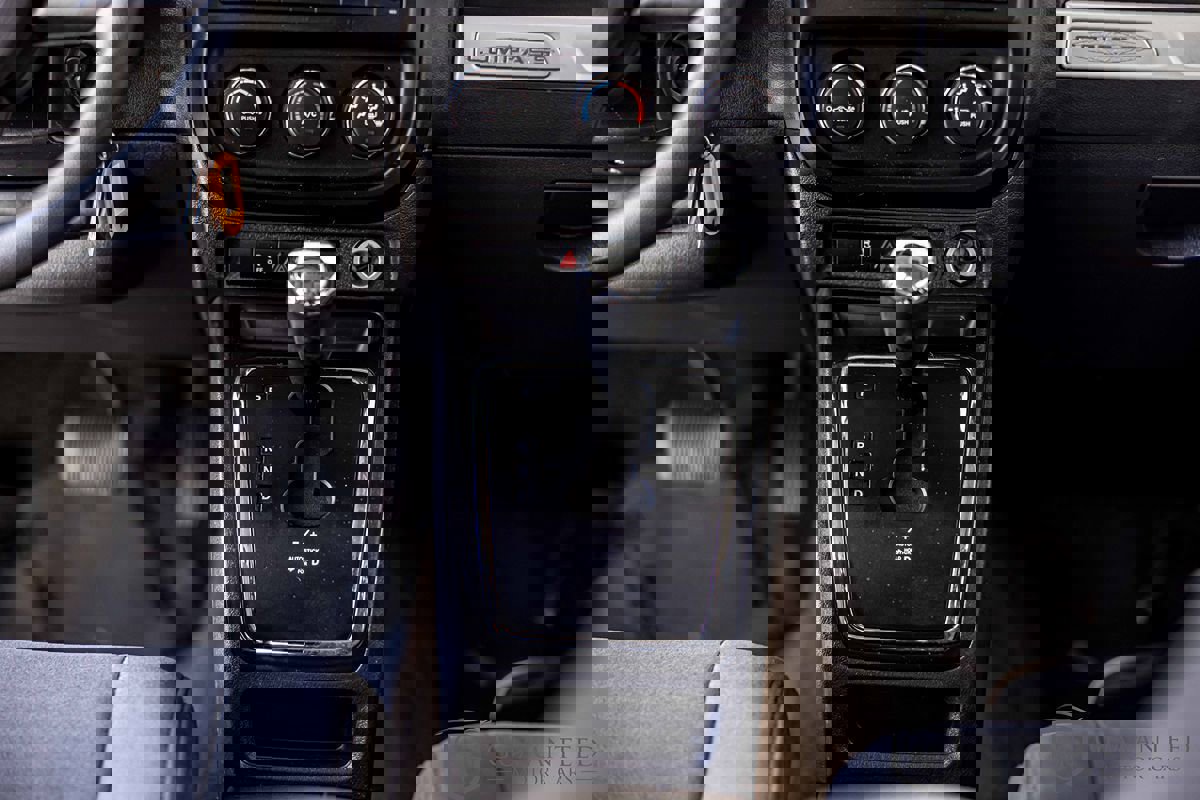 Used 2017 Jeep Compass Sport w/ Power Value Group image 34