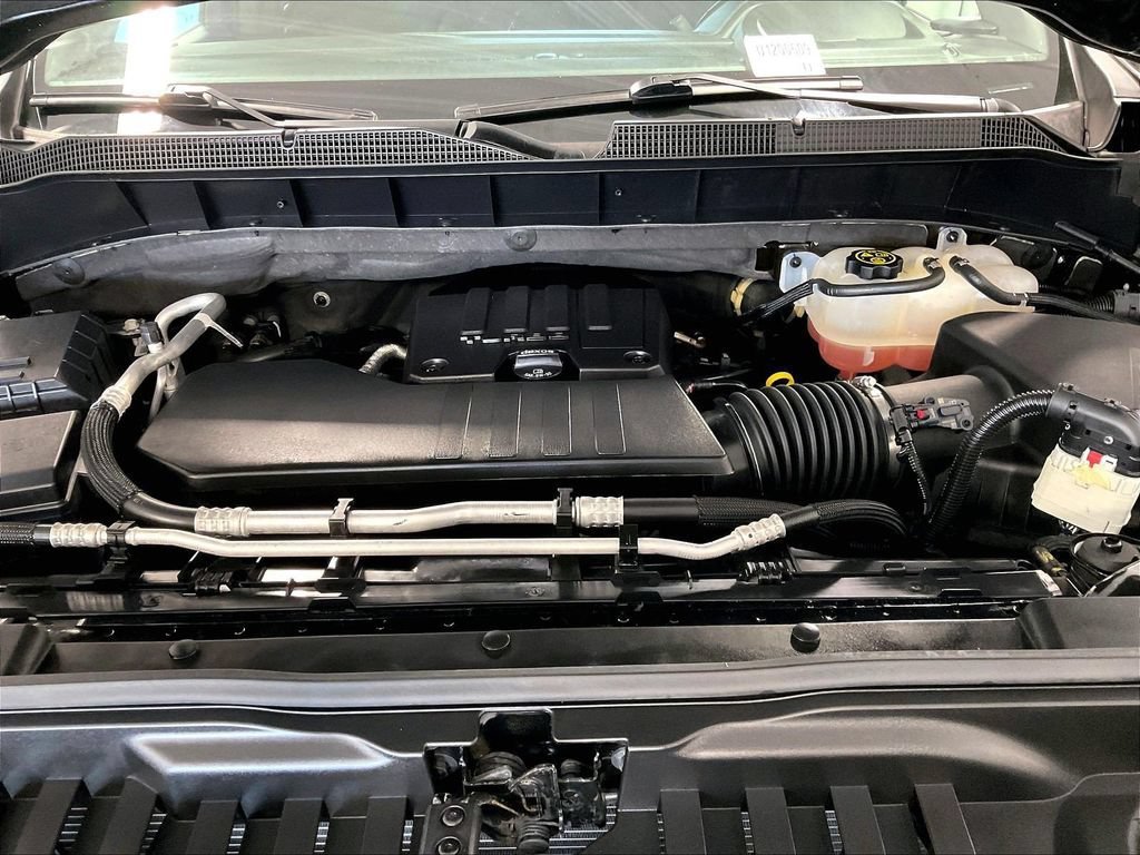 Used 2023 Chevrolet Silverado 1500 LT AWD/4WD image 31