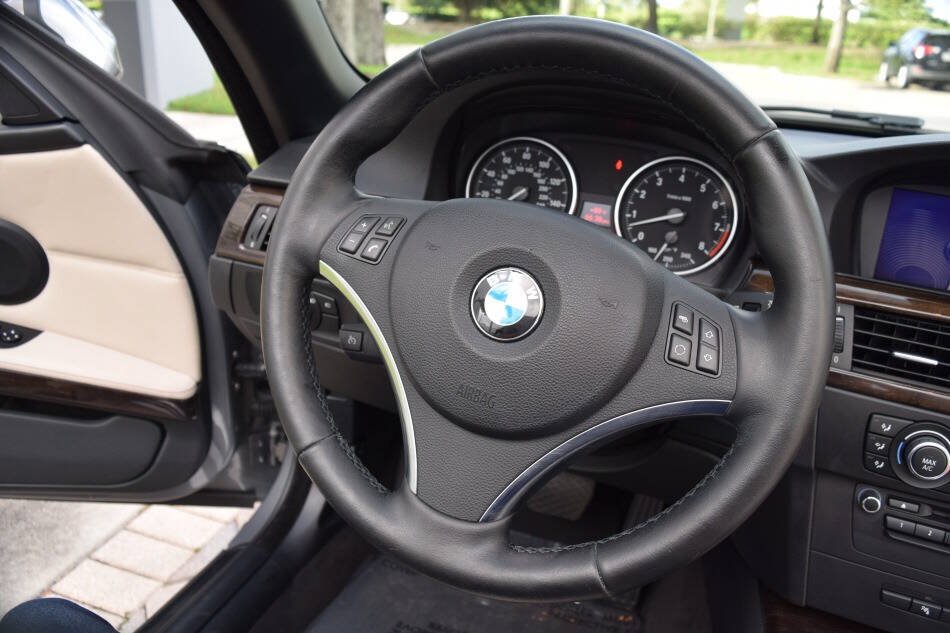 Used 2013 BMW 328i Convertible RWD image 70