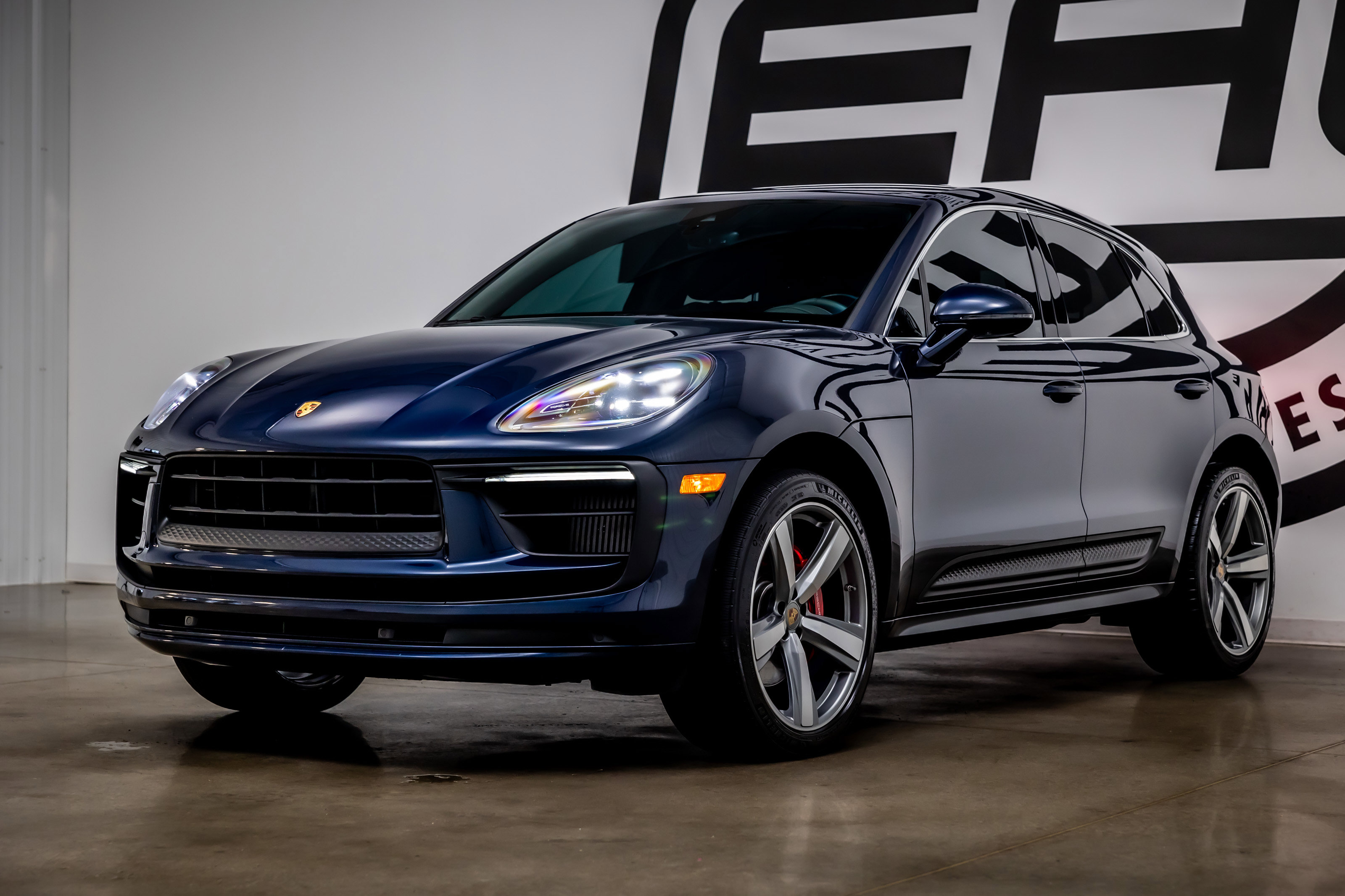 Used 2022 Porsche Macan S AWD/4WD image 26