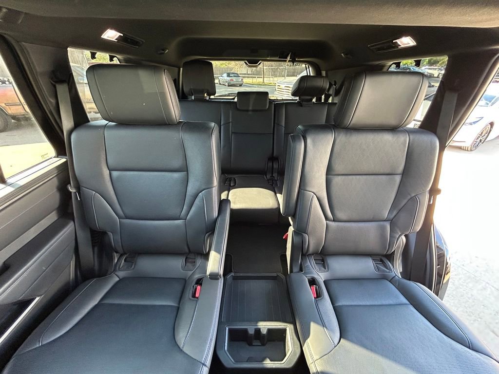 Used 2024 Toyota Sequoia Platinum AWD/4WD image 13