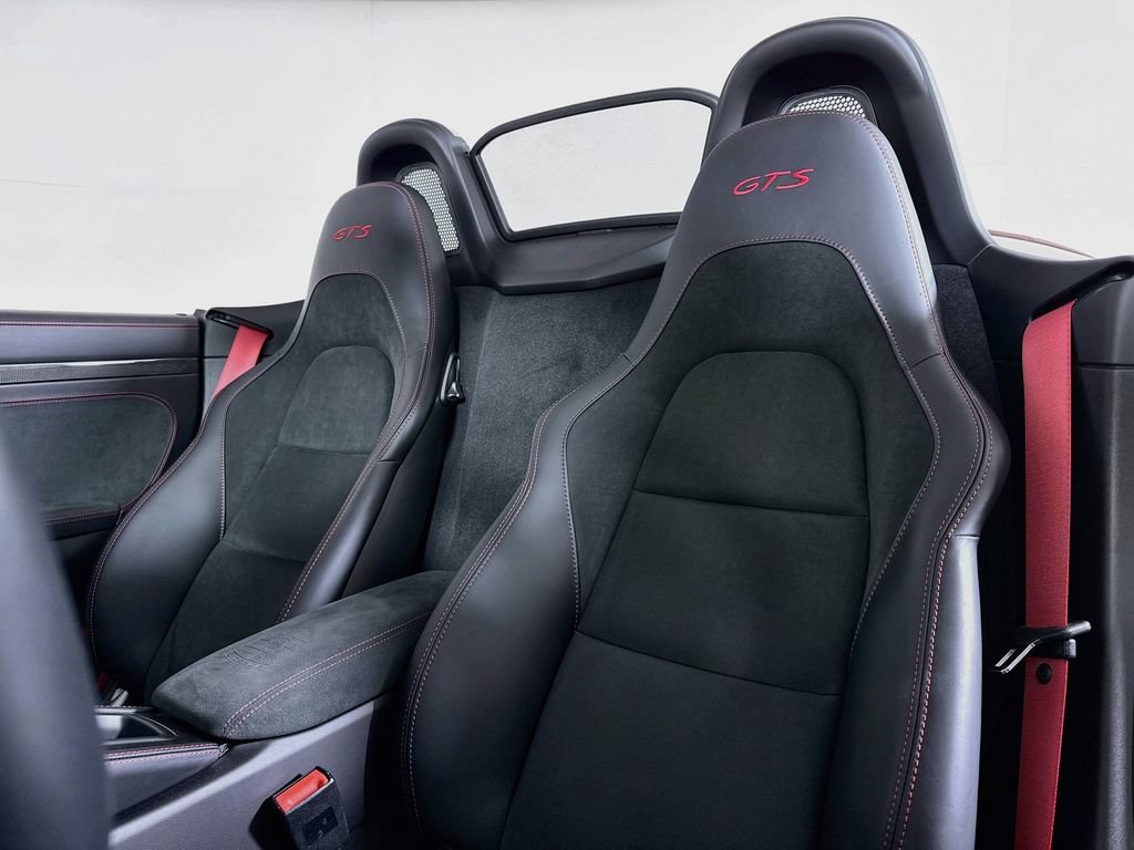 Certified 2025 Porsche 718 Boxster GTS RWD image 5