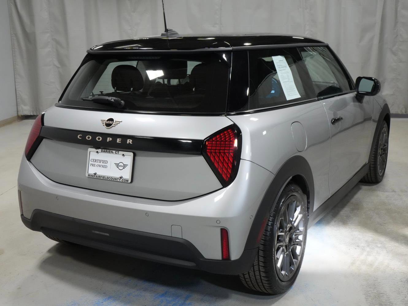 Certified 2025 MINI Cooper 2-Door Hardtop image 16